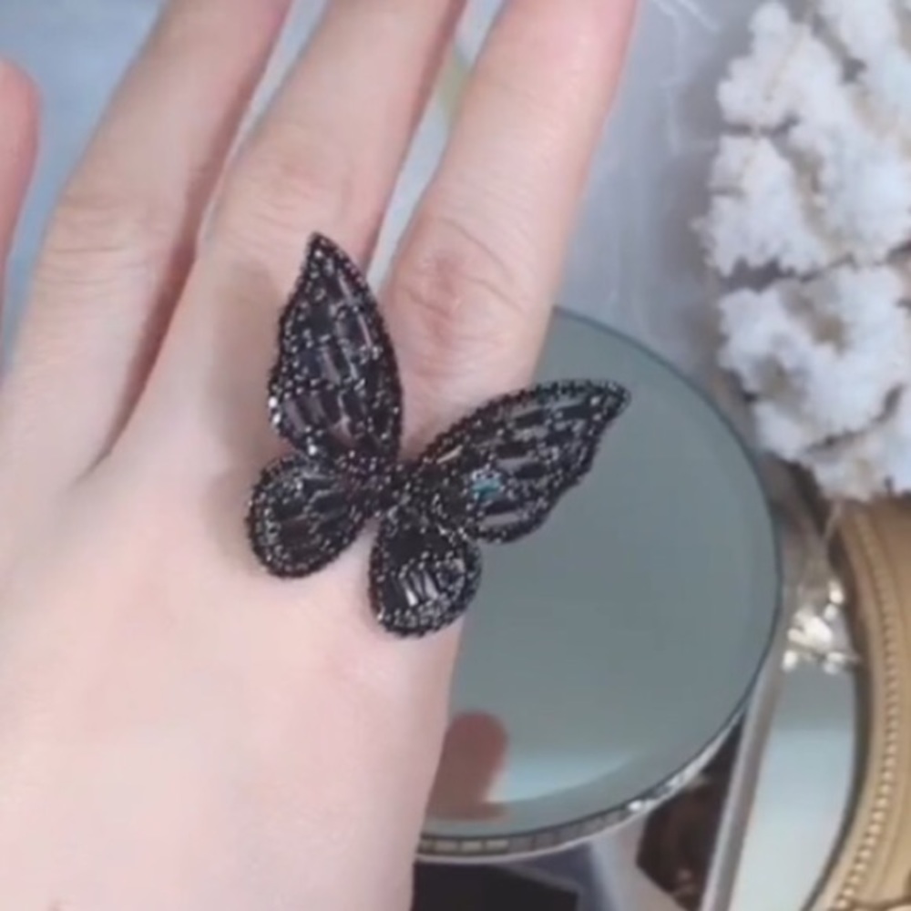 18k White Gold Diamond Butterfly Statement Ring